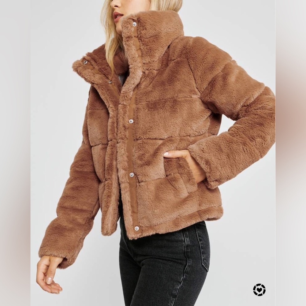 Abercrombie mini faux fur puffer jacket